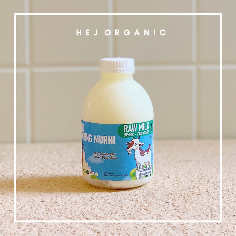 Raw goat milk original by pure organic