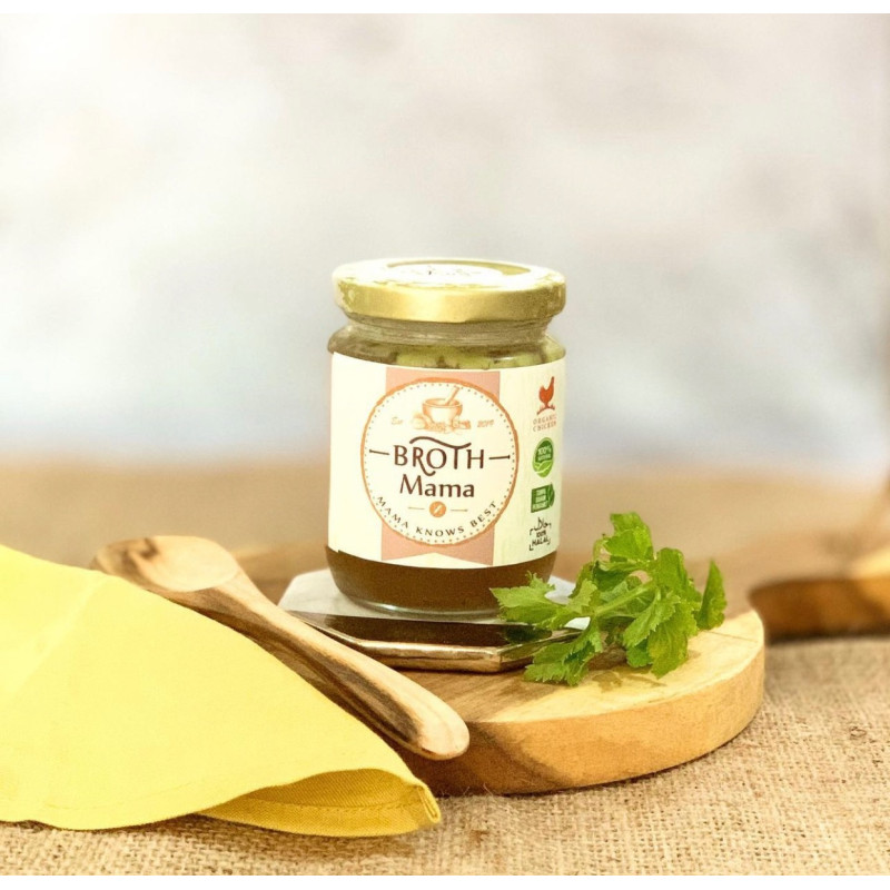 Chicken bone broth brothmama