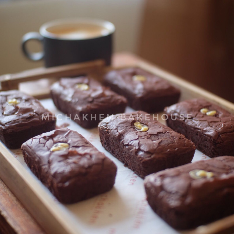 Mini bites fudgy browny gluten free khen